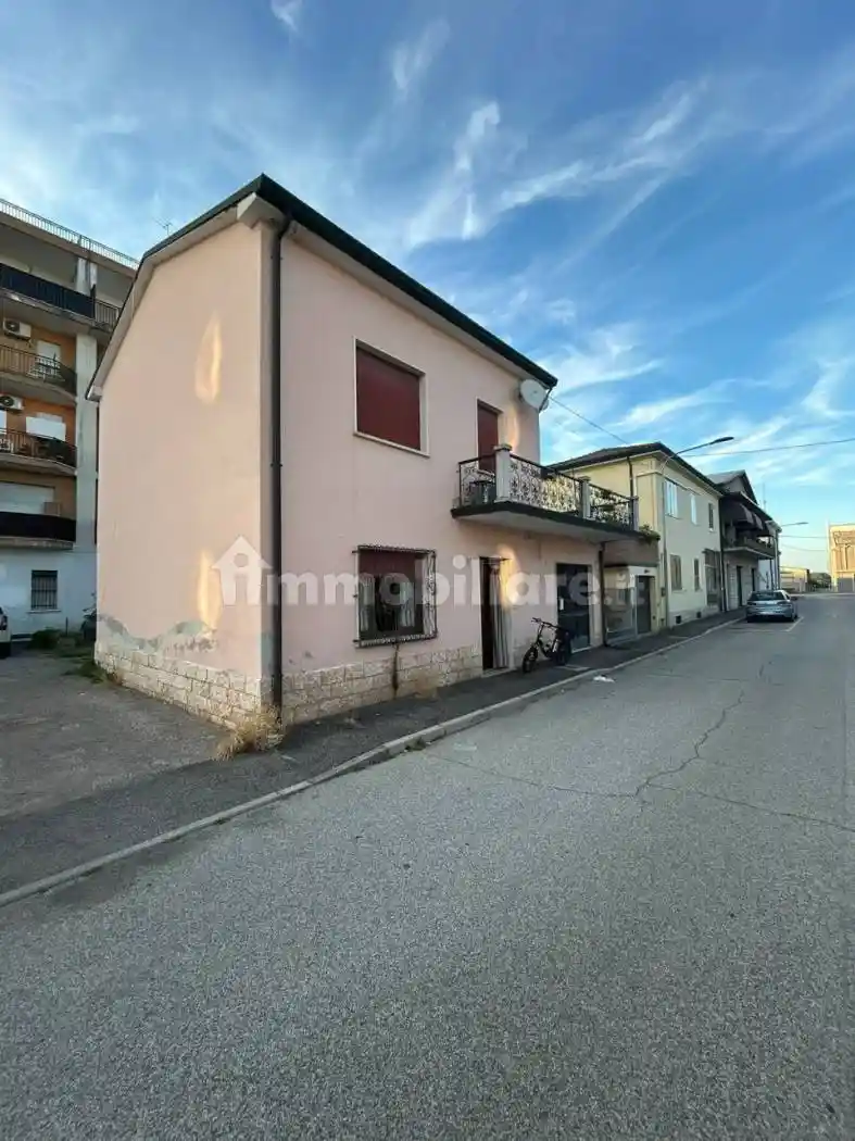 Villa in vendita a Casaleone