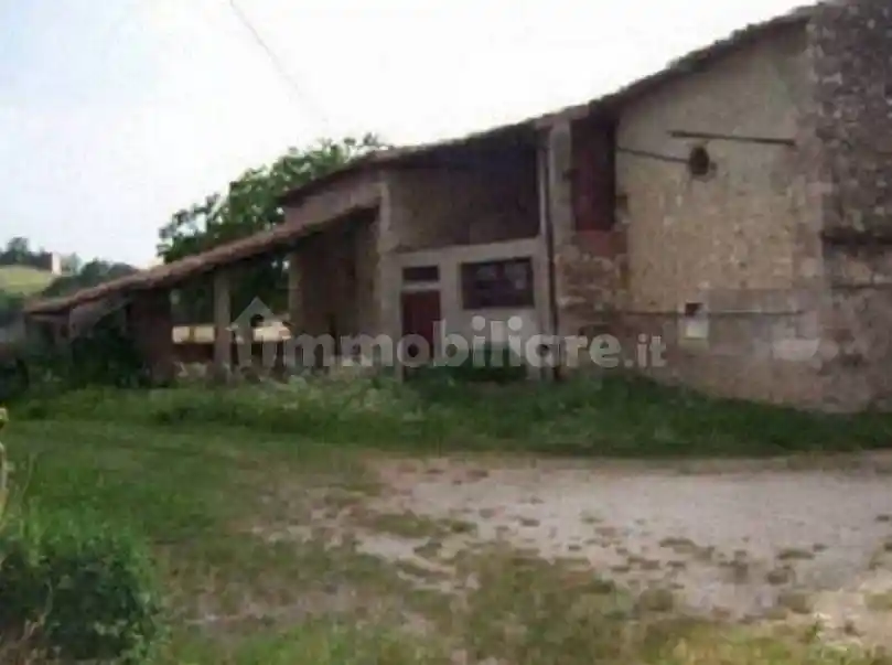 Rustico - Casale in vendita a Caprino Veronese