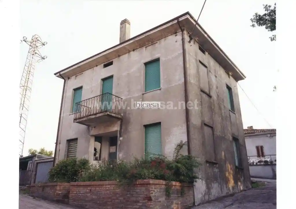 Villa in vendita a Montefelcino