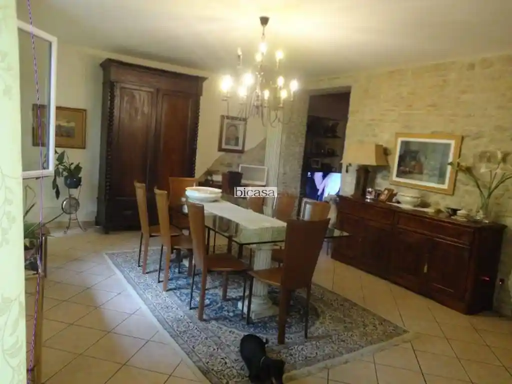 Villa in vendita a Montelabbate