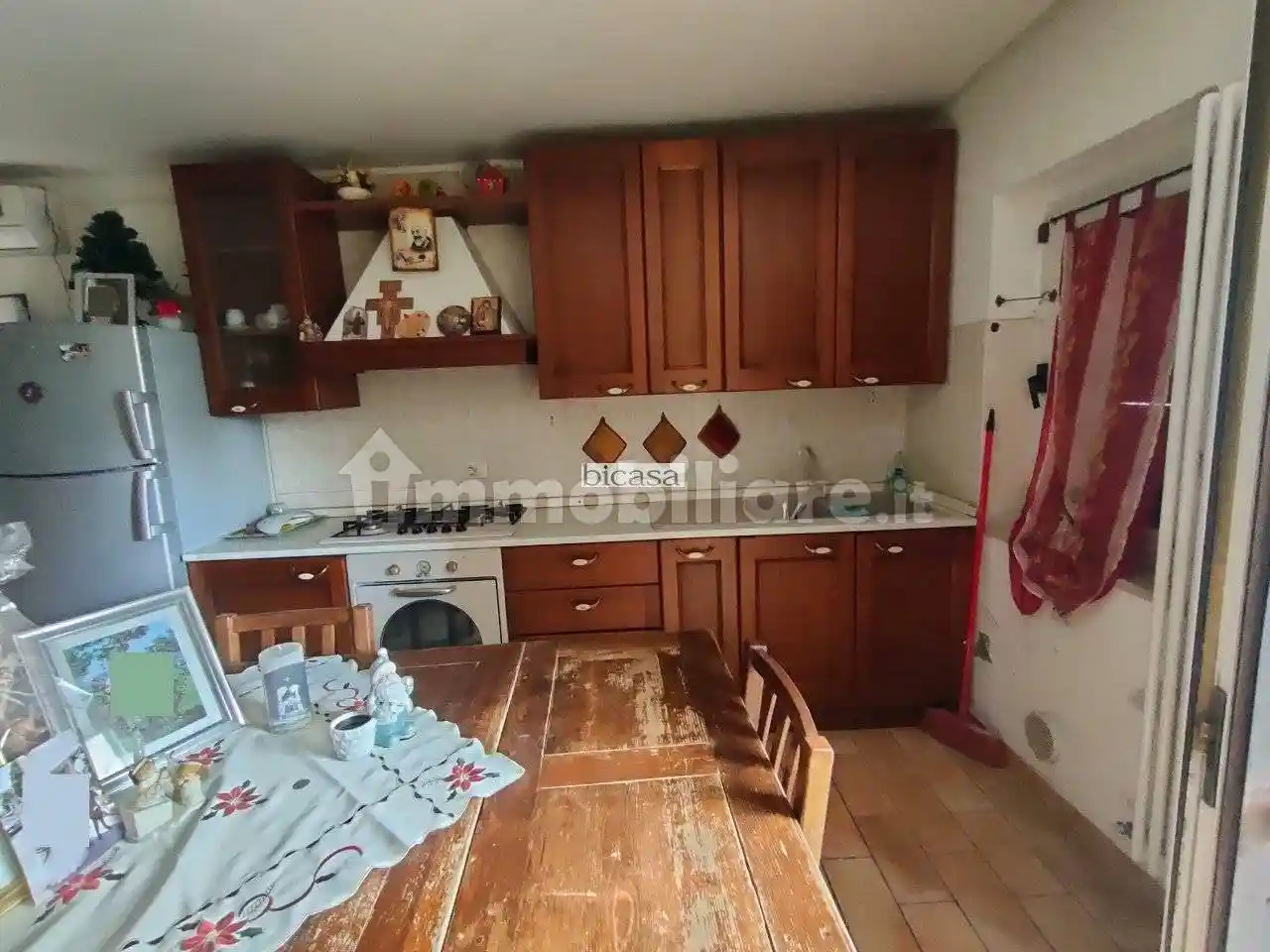 Villa in vendita a Vallefoglia