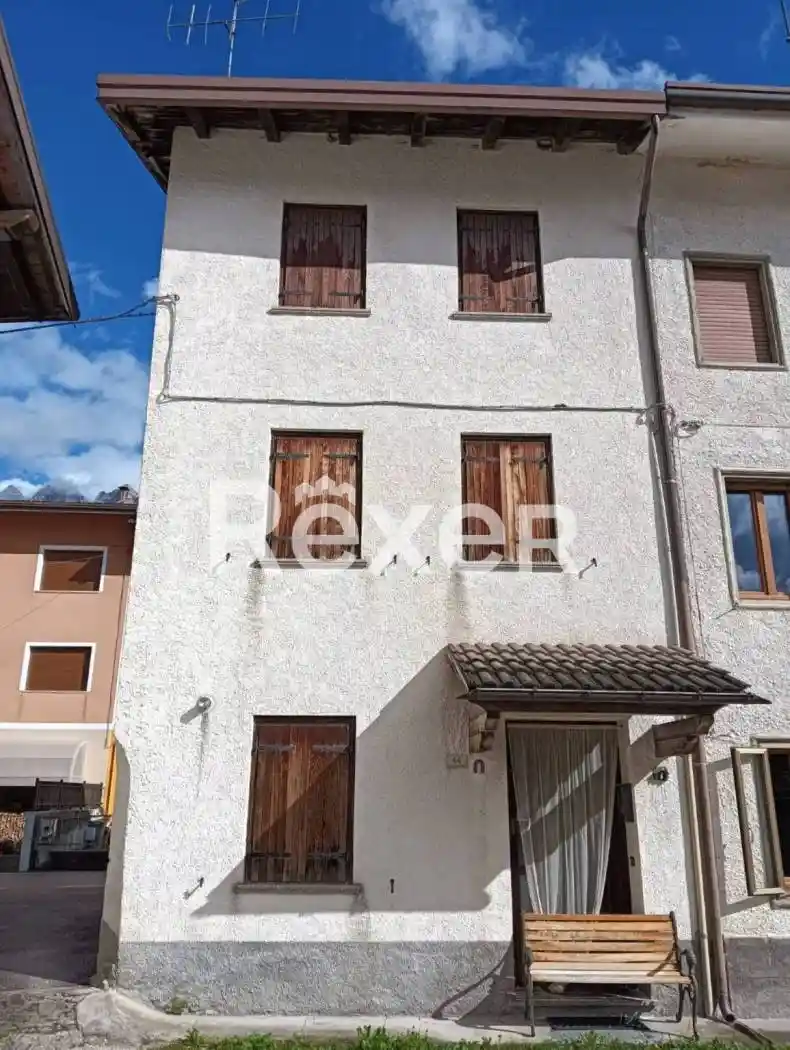 Casa indipendente in vendita a Cimolais