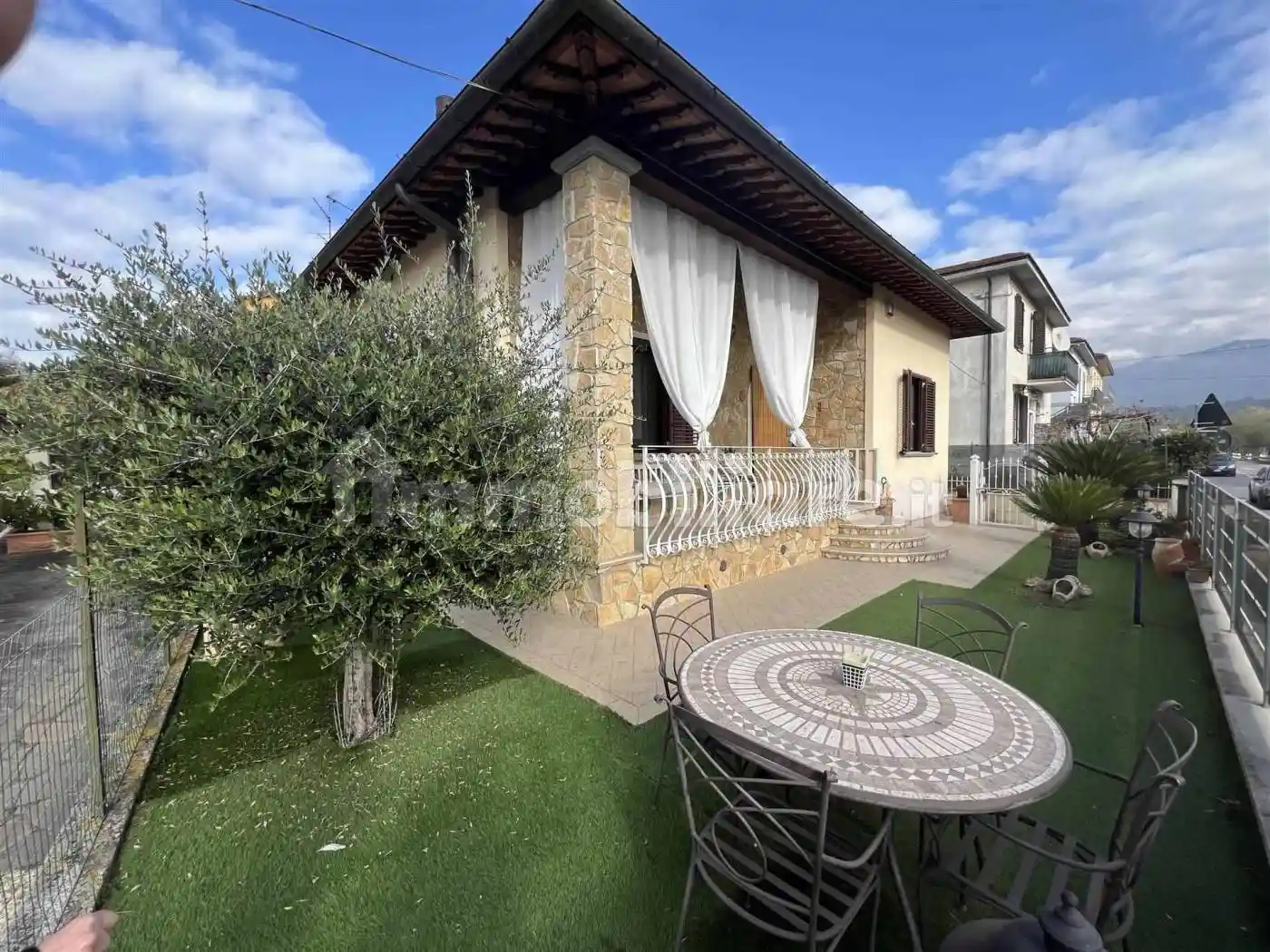 Villa in vendita a Reggello