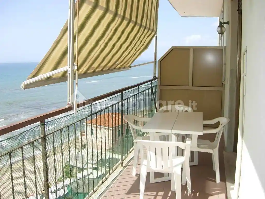Appartamento in affitto a Follonica