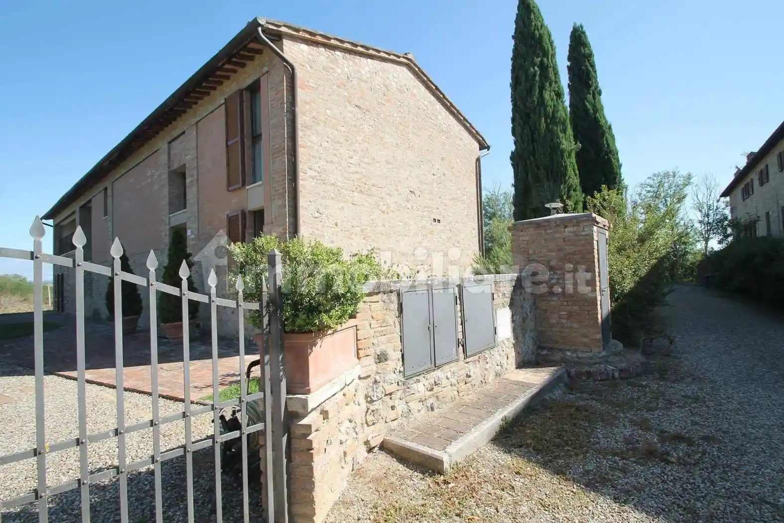Rustico - Casale in vendita a Siena