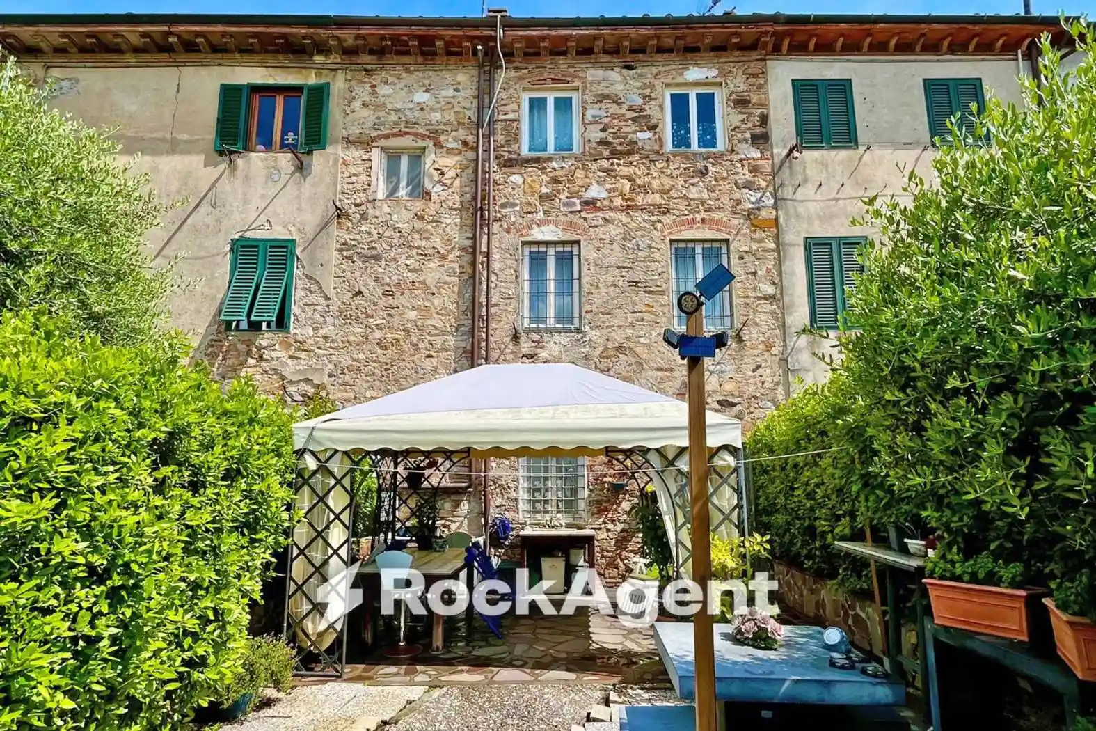 Casa indipendente in vendita a Lucca