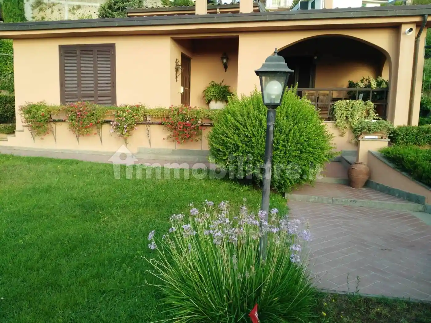 Villa in vendita a Castelnuovo di Porto