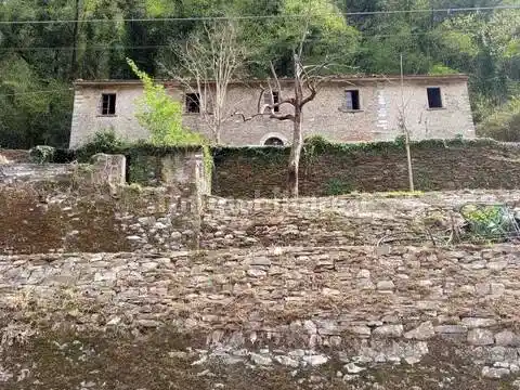 Rustico - Casale in vendita a Seravezza