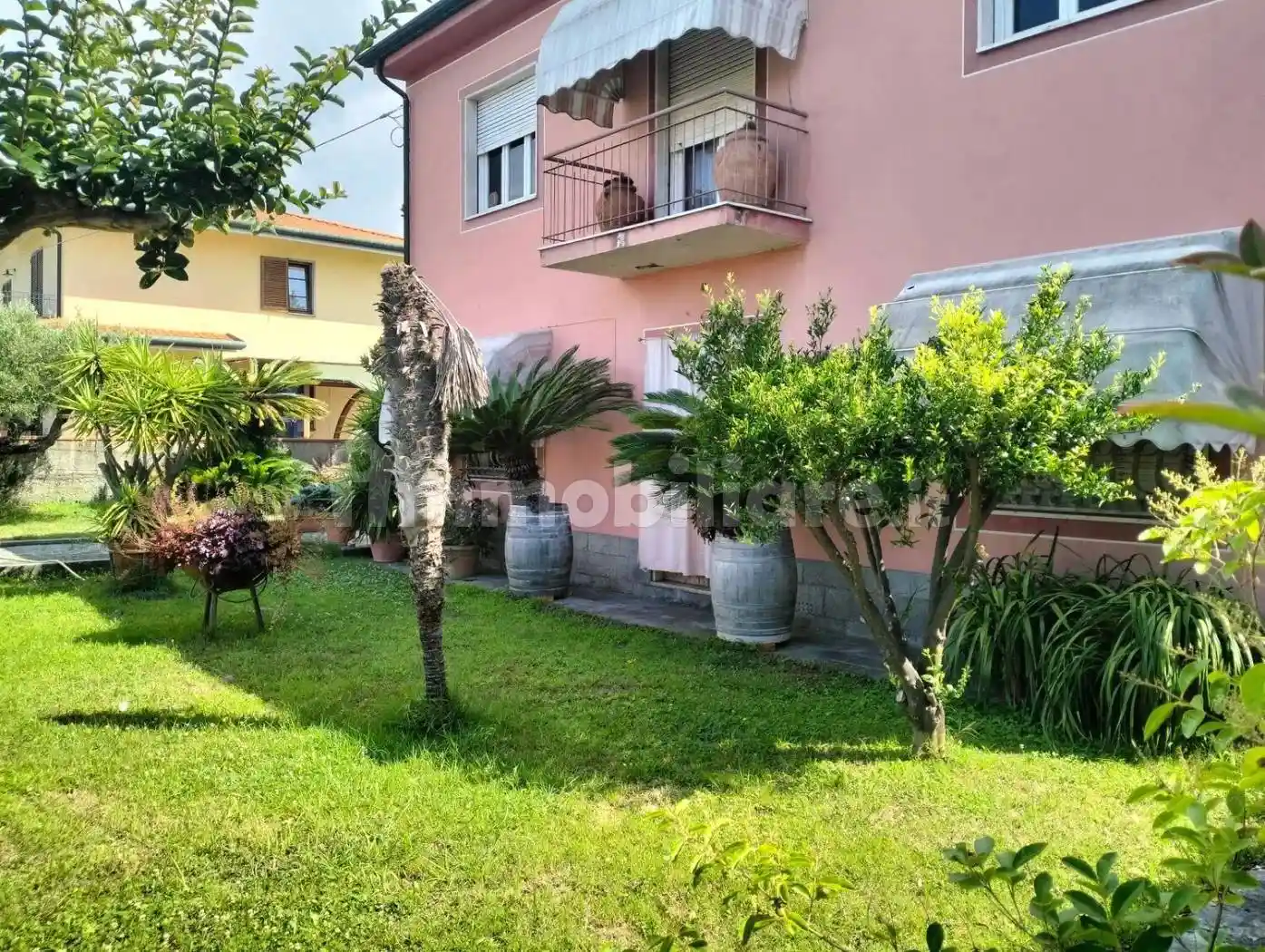 Villa in vendita a Viareggio
