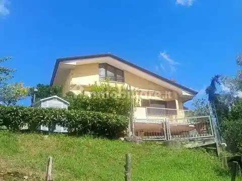 Villa in vendita a Massarosa