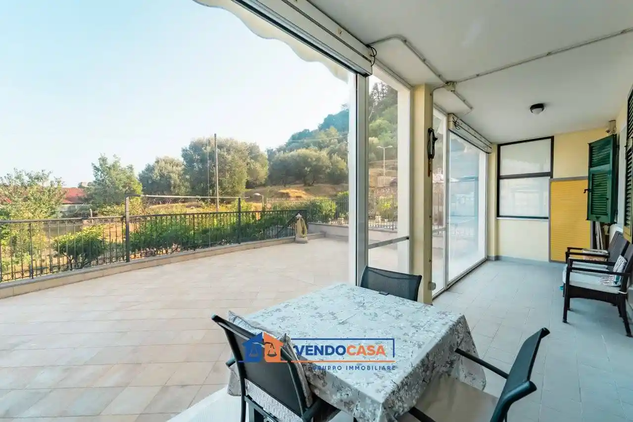 Appartamento in vendita a Varazze
