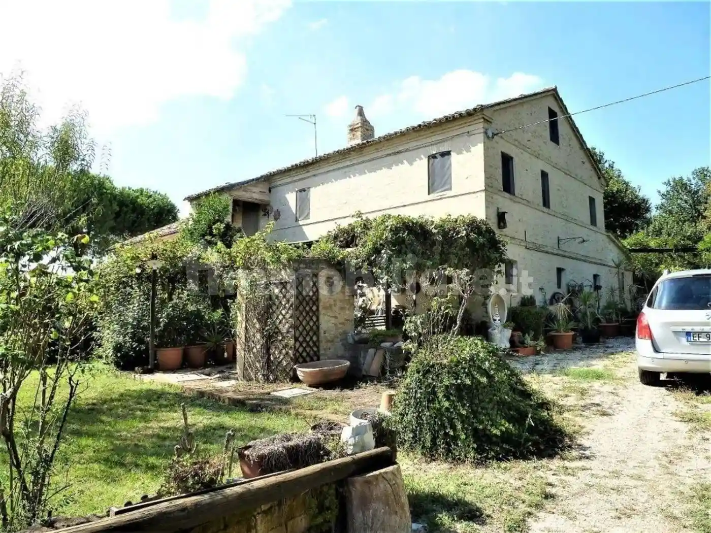Rustico - Casale in vendita a Montecosaro