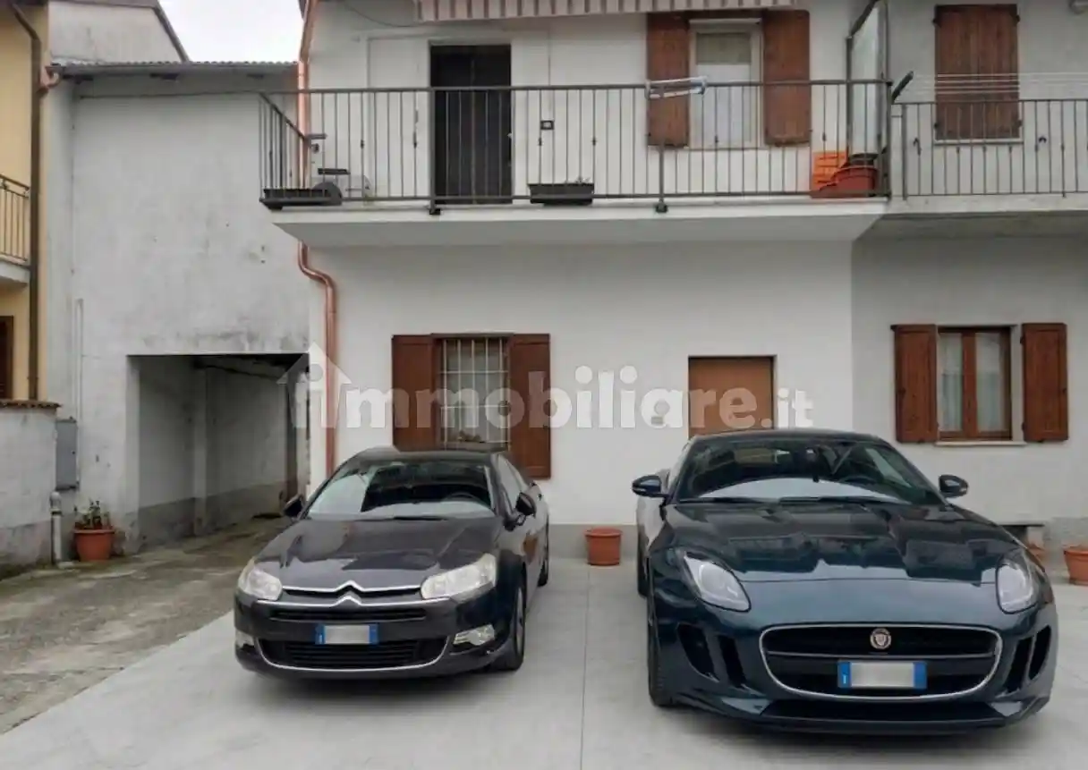 Appartamento in vendita a Cornate d'Adda