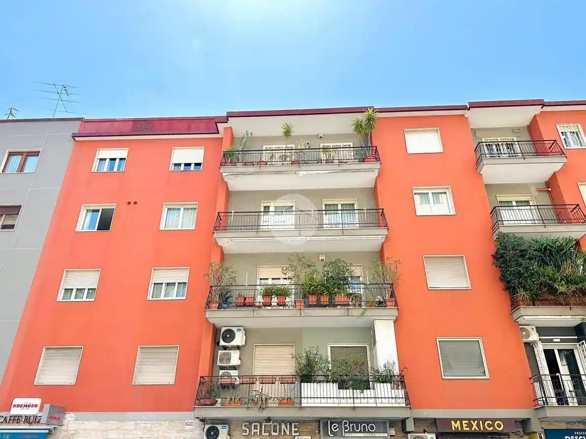 Appartamento in affitto a Napoli