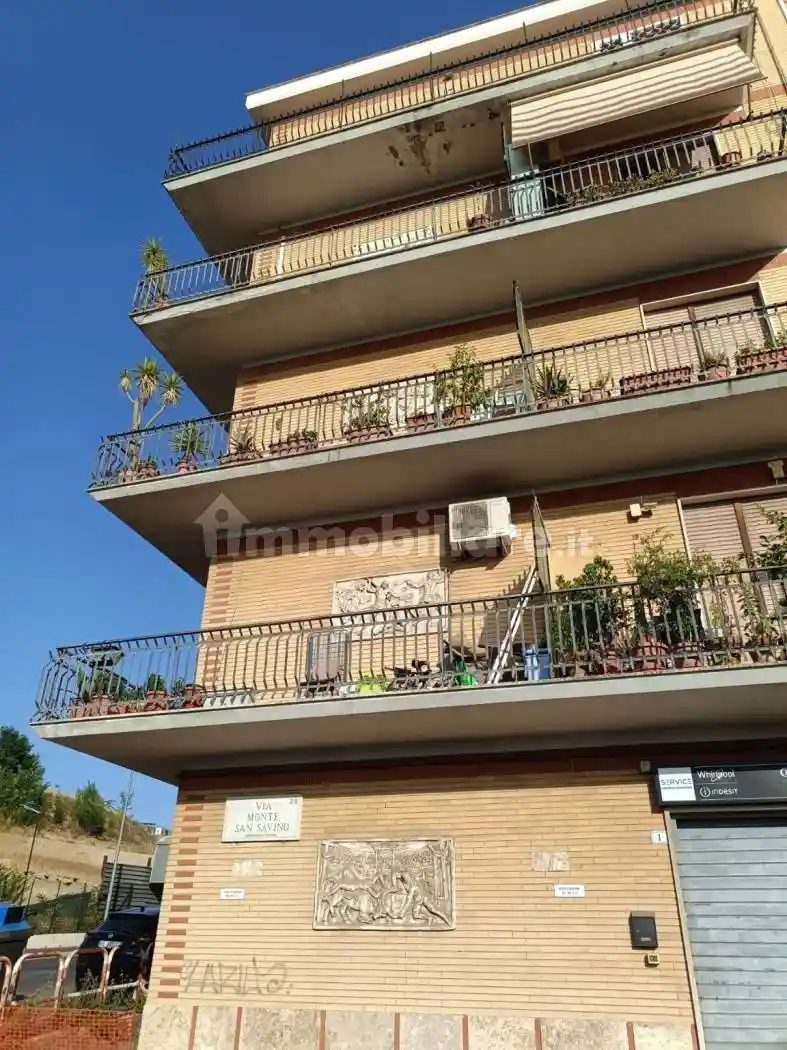 Appartamento in vendita a Roma