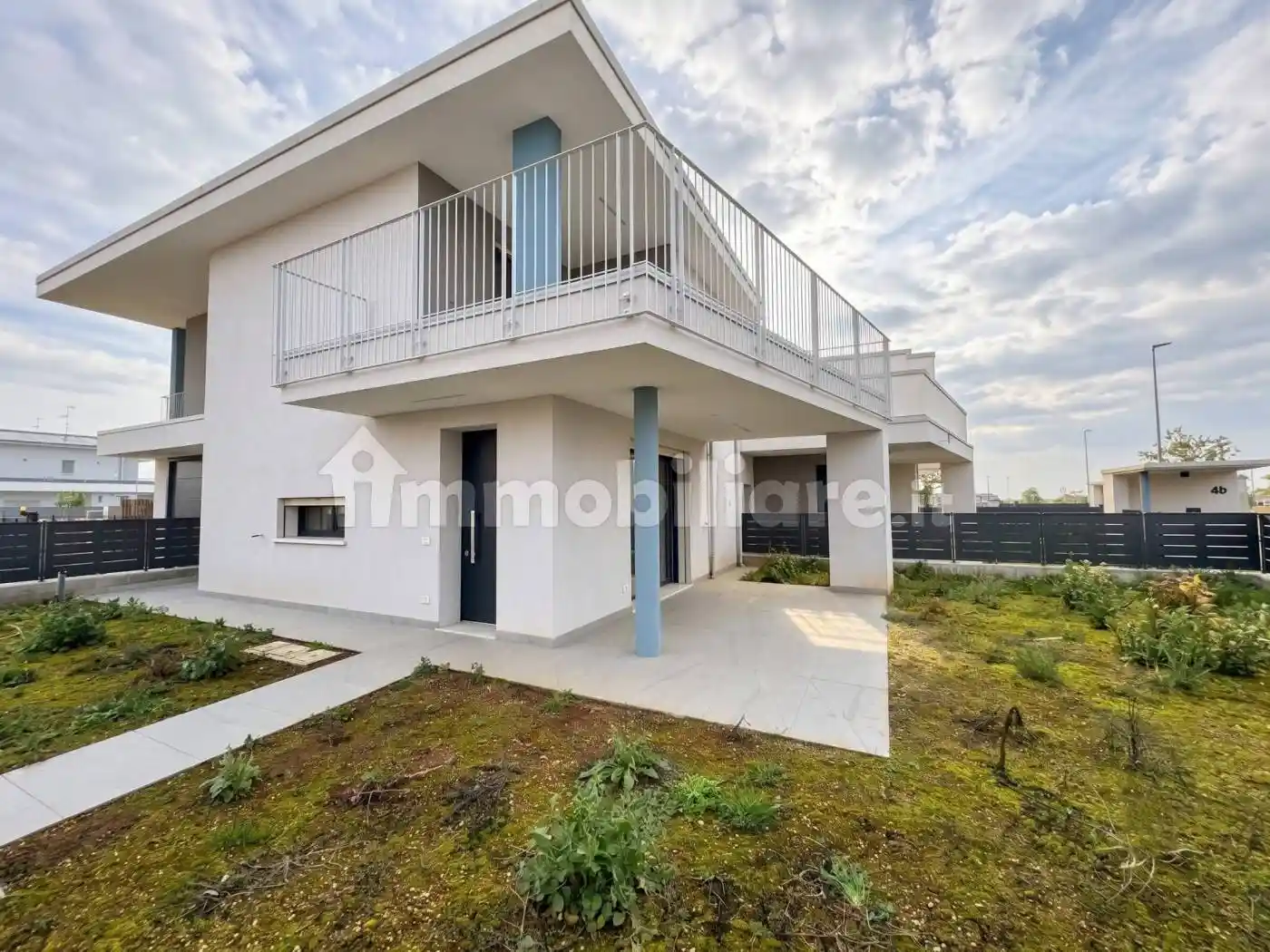 Villa in vendita a Lomazzo