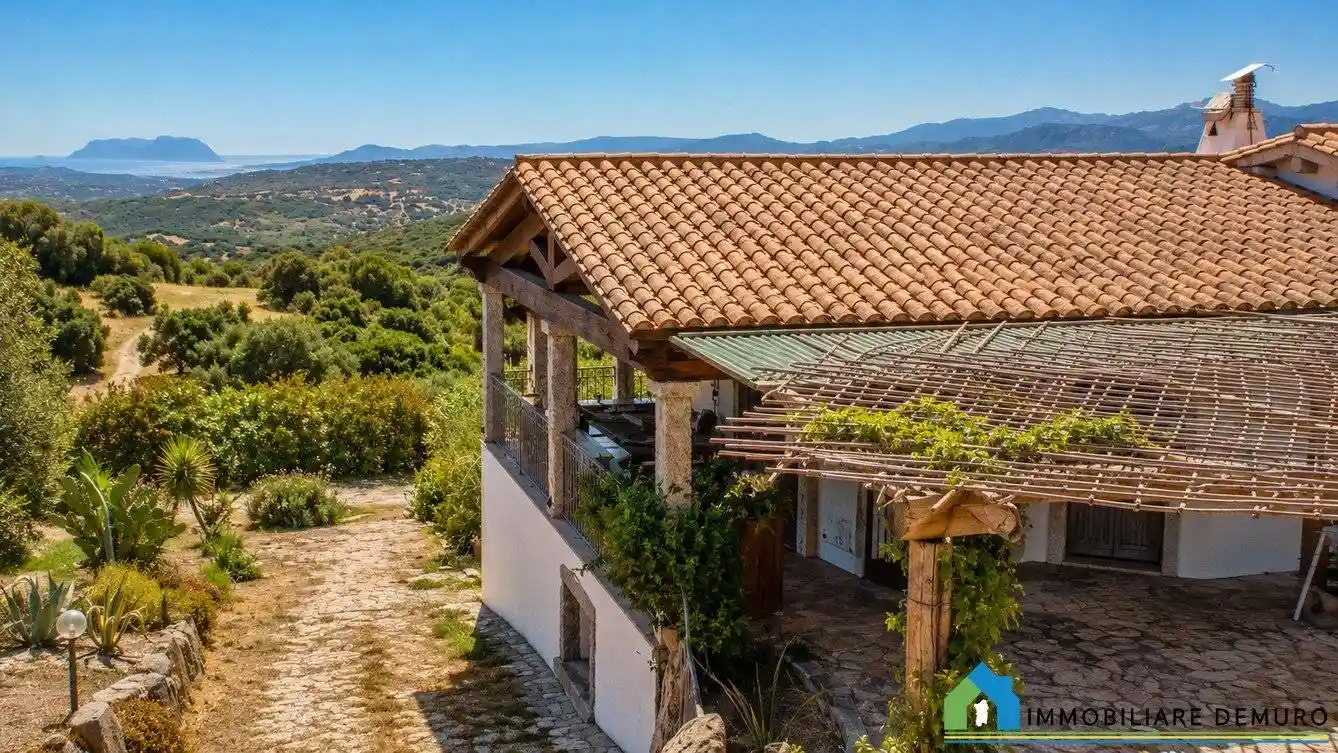 Rustico - Casale in vendita a Olbia
