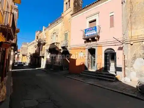 Villa in vendita a Adrano
