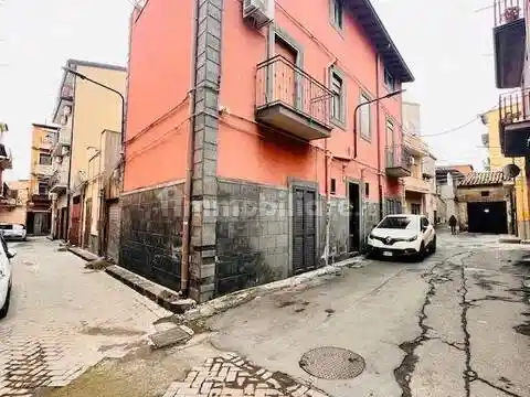 Villa in vendita a Adrano