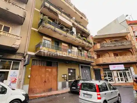 Appartamento in vendita a Adrano