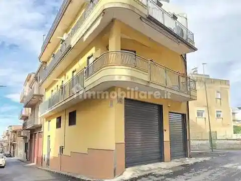 Appartamento in vendita a Adrano