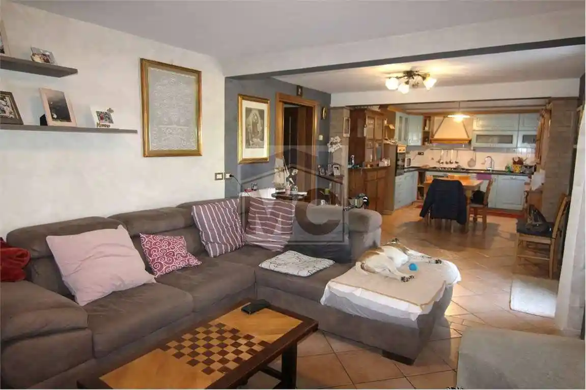 Casa indipendente in vendita a Reggio Emilia