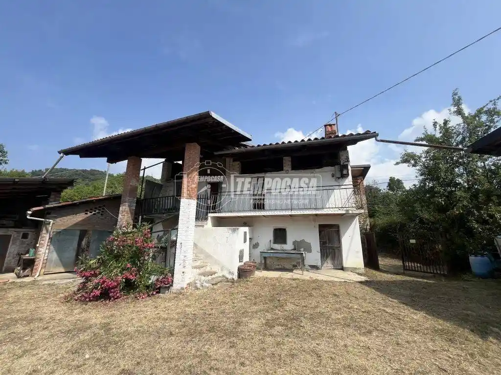 Casa indipendente in vendita a Castelnuovo Nigra