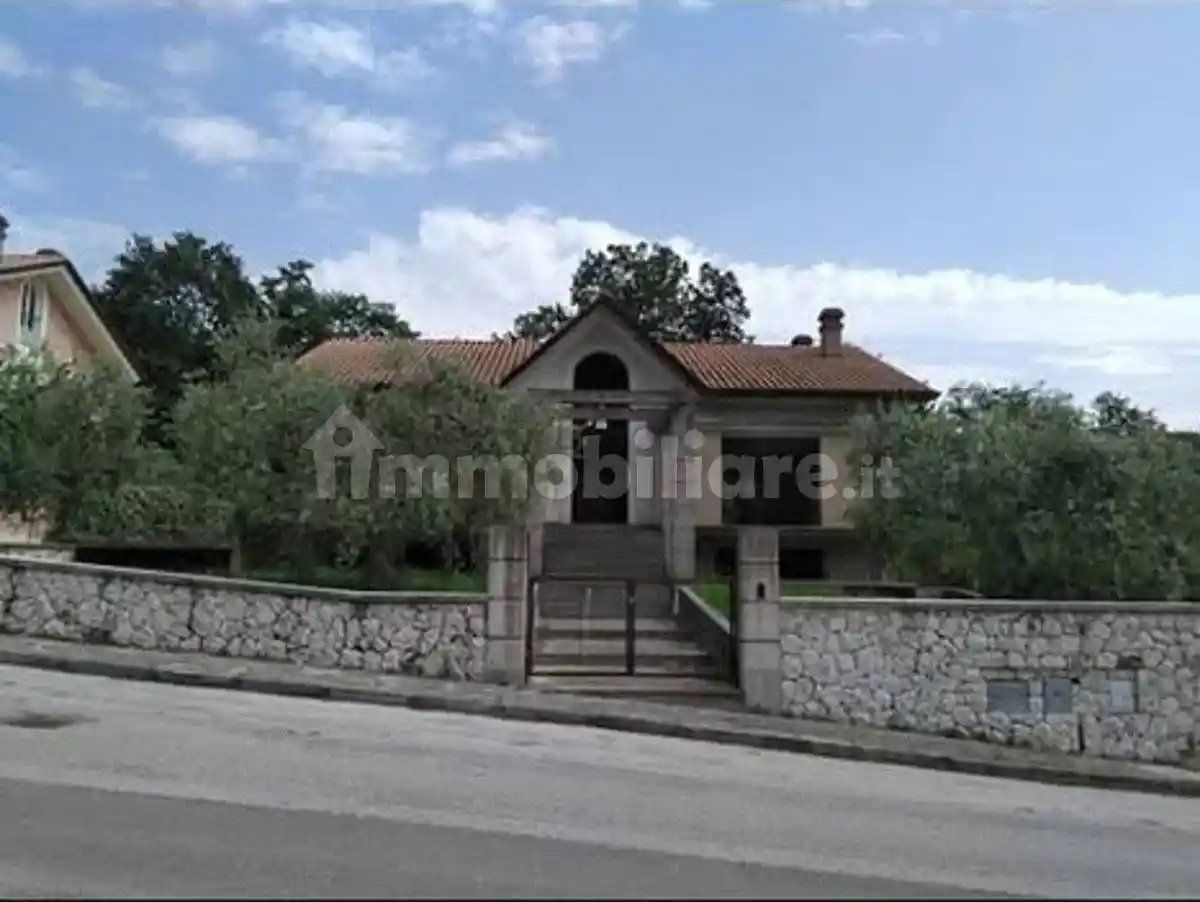Casa indipendente in vendita a Cassino