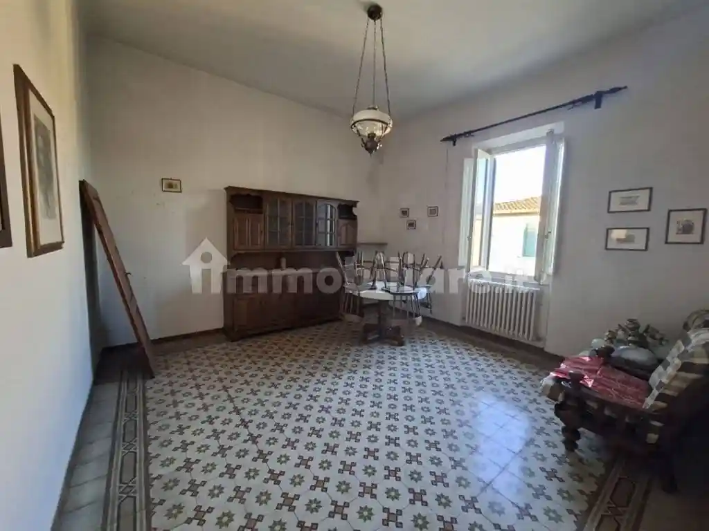 Appartamento in vendita a Bucine