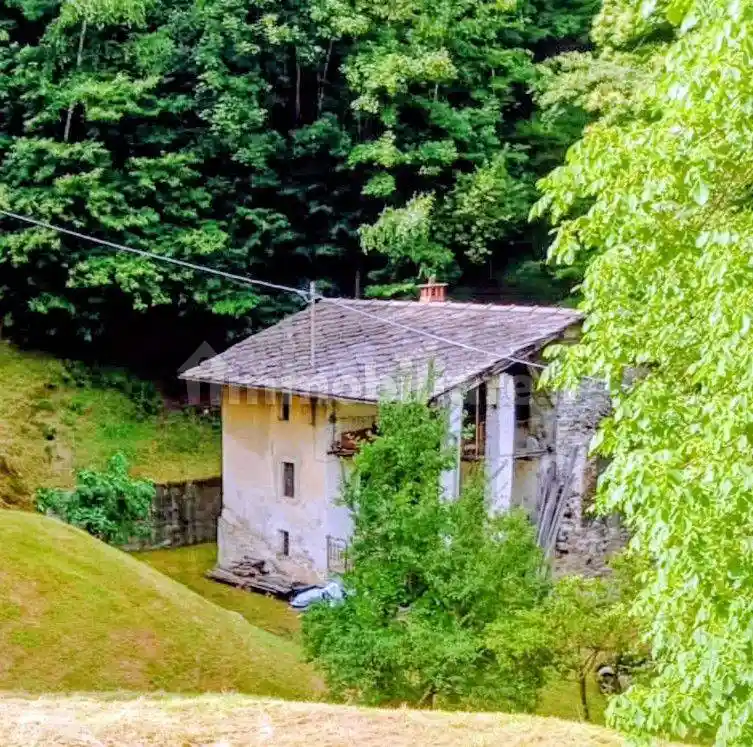 Rustico - Casale in vendita a Valchiusa