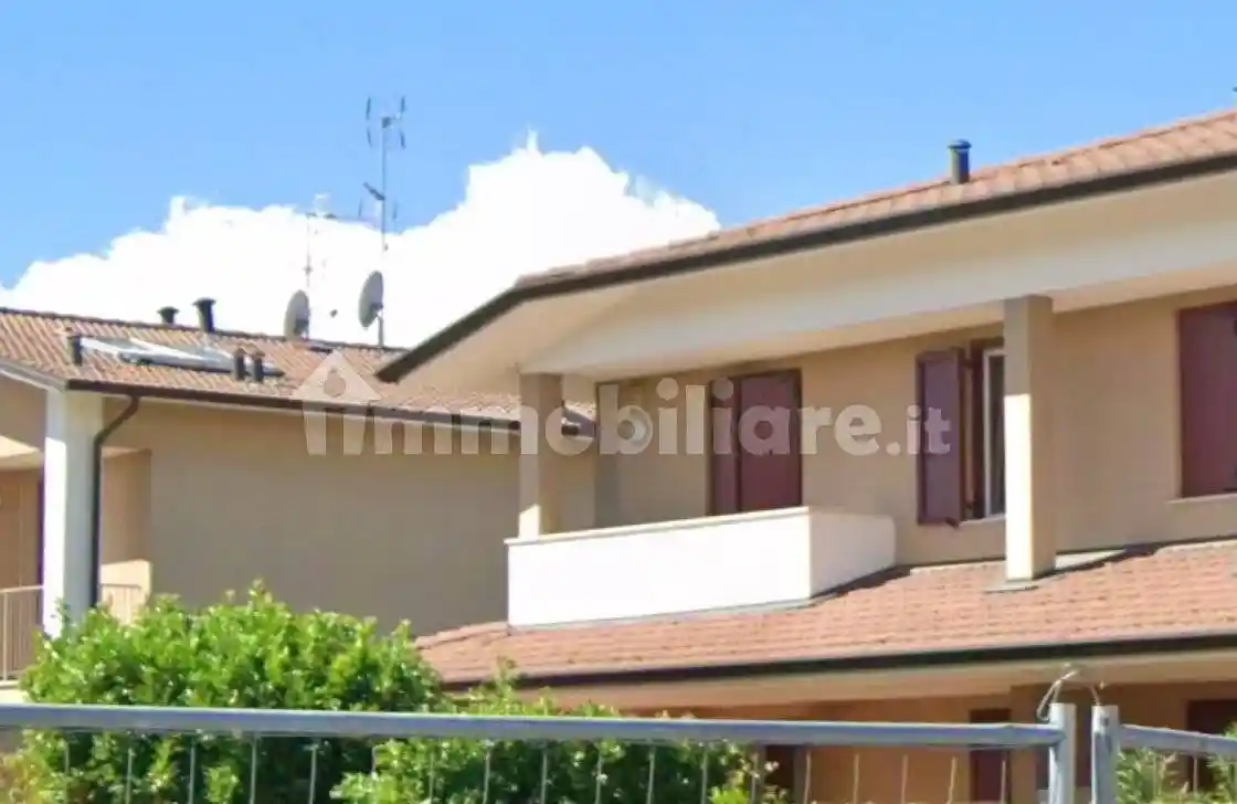 Villa in vendita a Desenzano del Garda