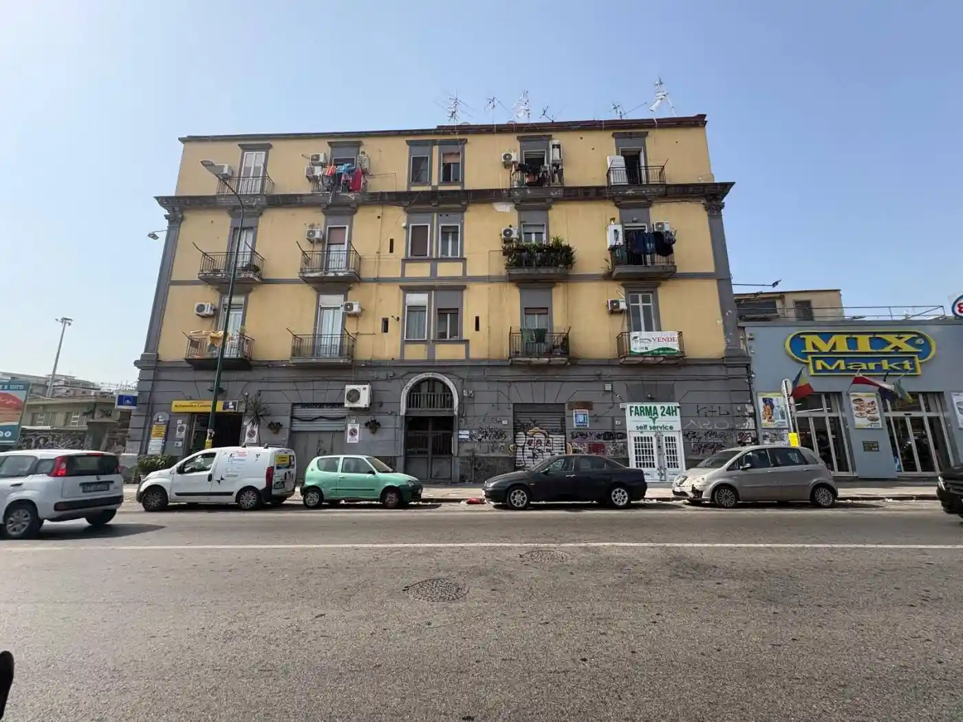 Appartamento in vendita a Napoli