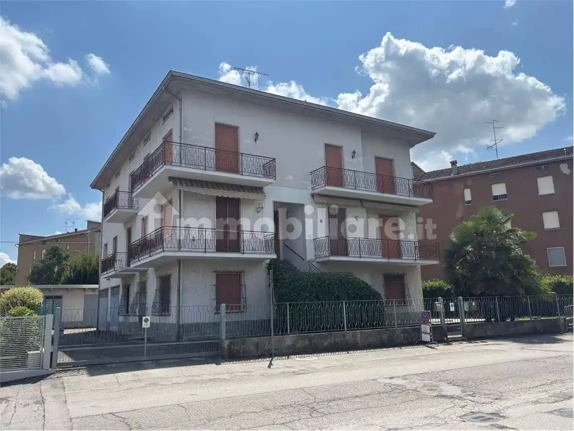 Appartamento in vendita a Soragna