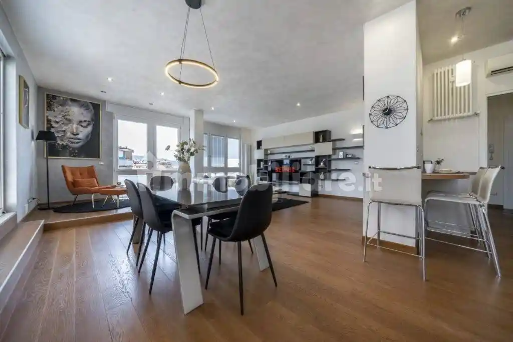 Appartamento in vendita a Bologna