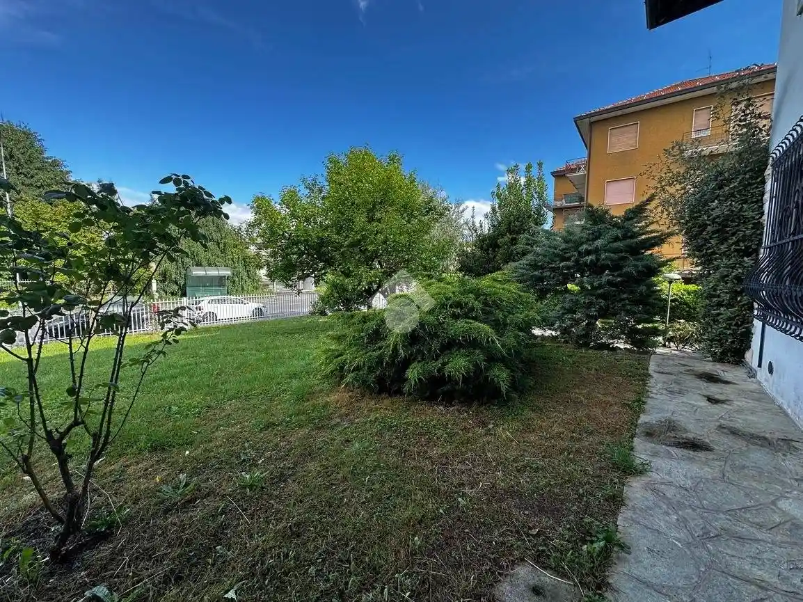 Appartamento in vendita a Albano Sant'Alessandro