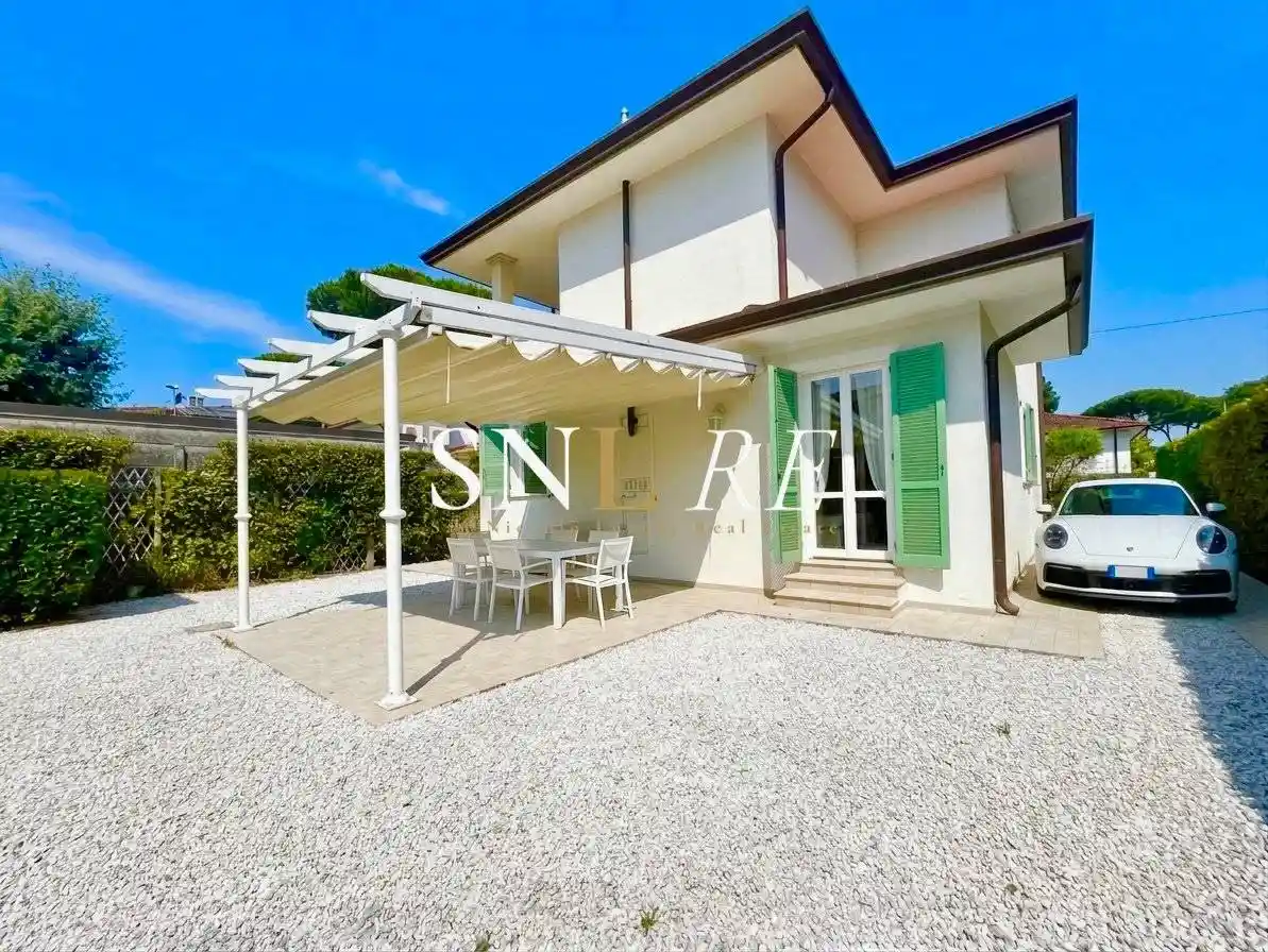 Villa in vendita a Pietrasanta