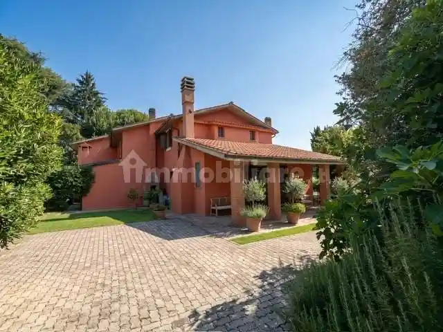 Villa in vendita a Oriolo Romano