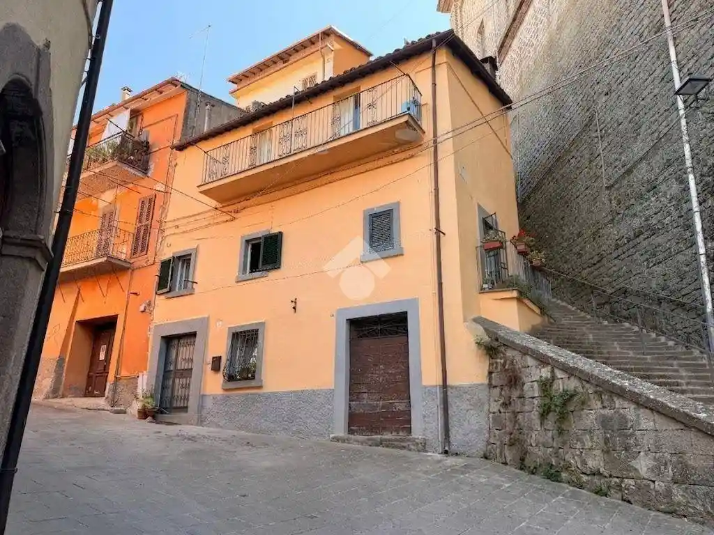 Appartamento in vendita a Soriano nel Cimino
