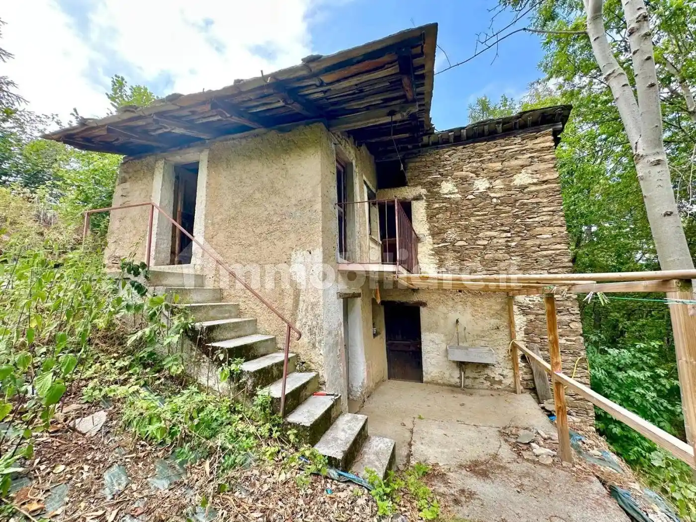 Rustico - Casale in vendita a Frassino
