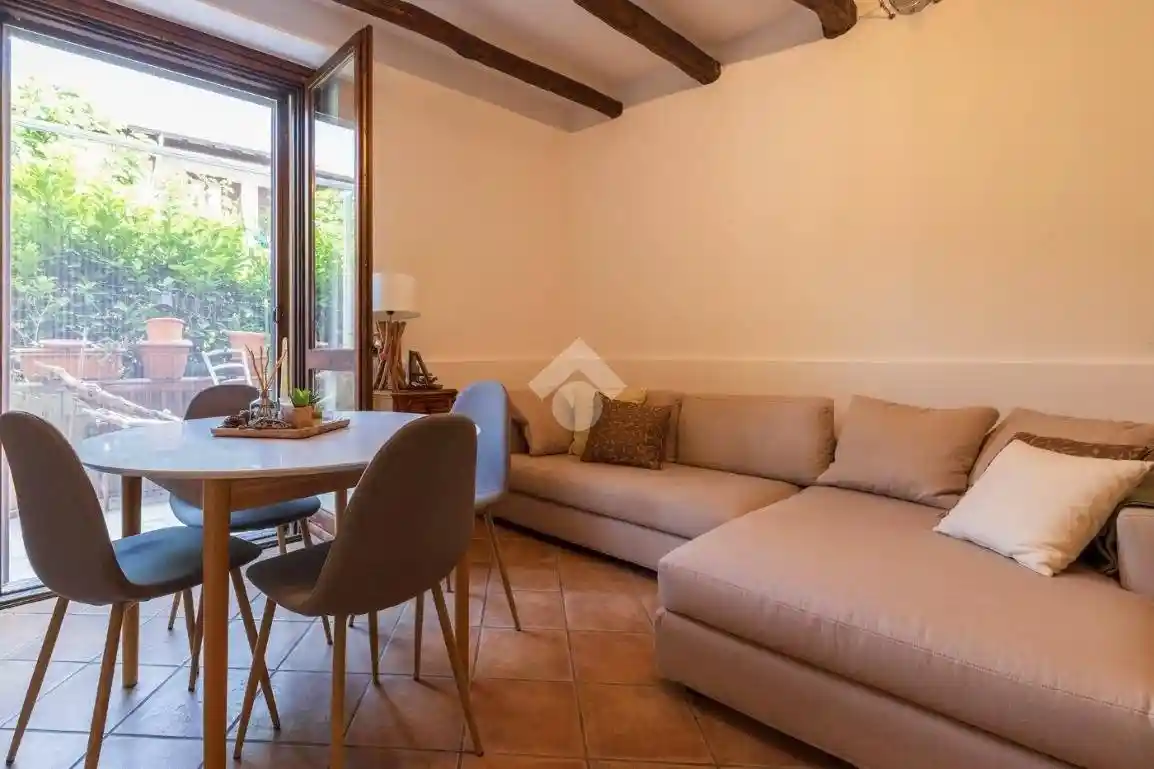Rustico - Casale in vendita a Marnate