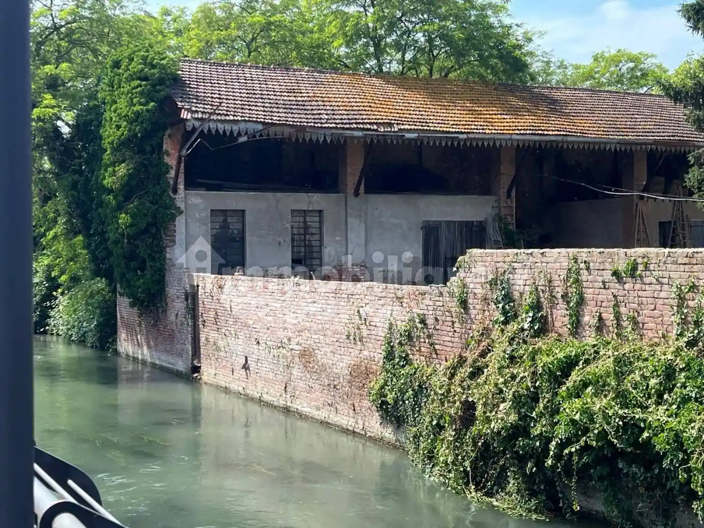 Villa in vendita a Casalbuttano ed Uniti