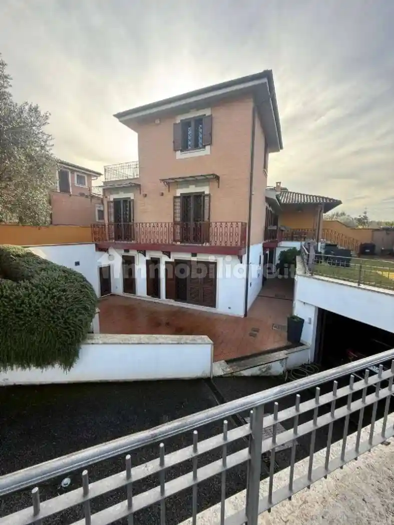 Villa in vendita a Roma