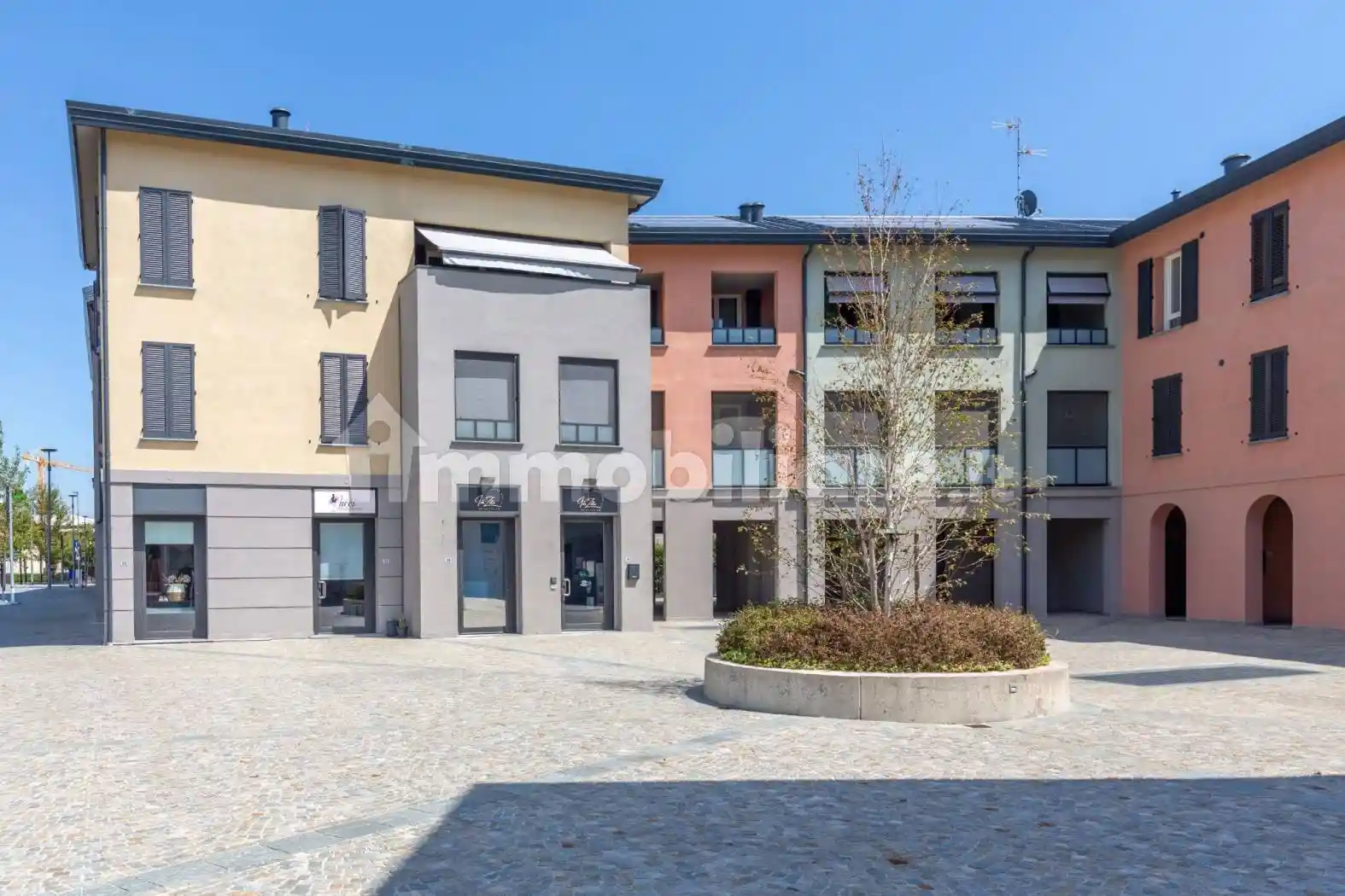Appartamento in vendita a Vaprio d'Adda