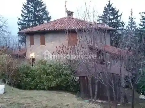 Villa in vendita a Serramazzoni