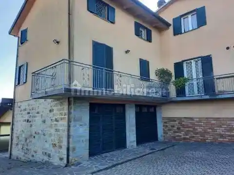 Villa in vendita a Serramazzoni