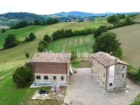 Rustico - Casale in vendita a Serramazzoni