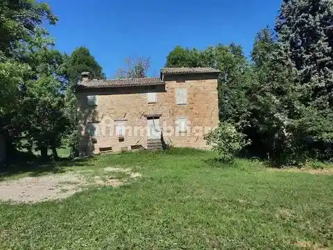 Villa in vendita a Serramazzoni