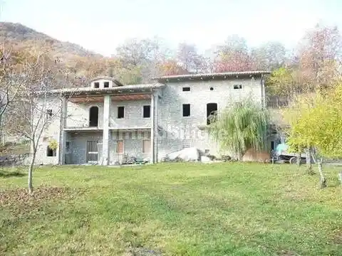 Rustico - Casale in vendita a Sestola