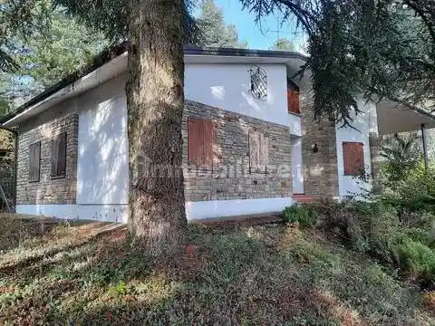 Villa in vendita a Serramazzoni
