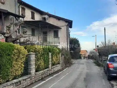 Villa in vendita a Serramazzoni